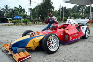 young-malaysian-mechanics-turn-scrap-cars-into-formula-one-replica